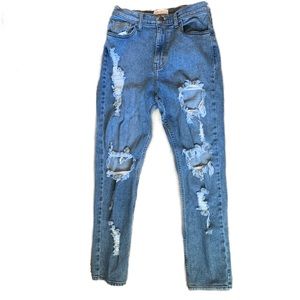 Ripped boyfriend jeans